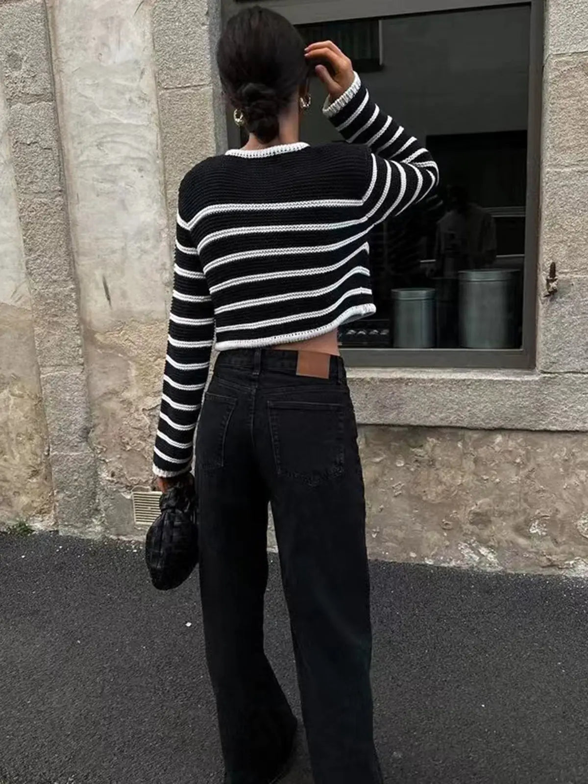 Bauchfreier gestreifter Pullover