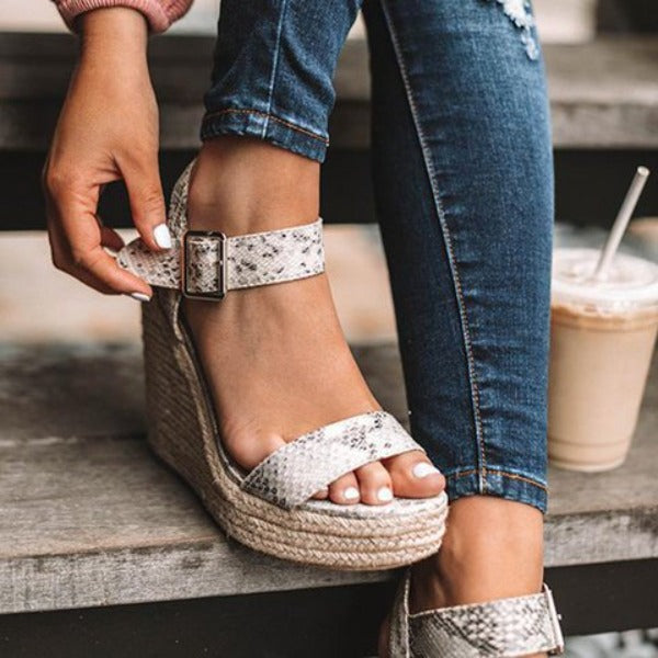 Bequeme Schuhe mit Keilabsatz