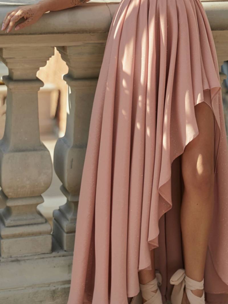 Damenkleid – One-Shoulder-Schnitt, fließender Chiffon, elastische Taille