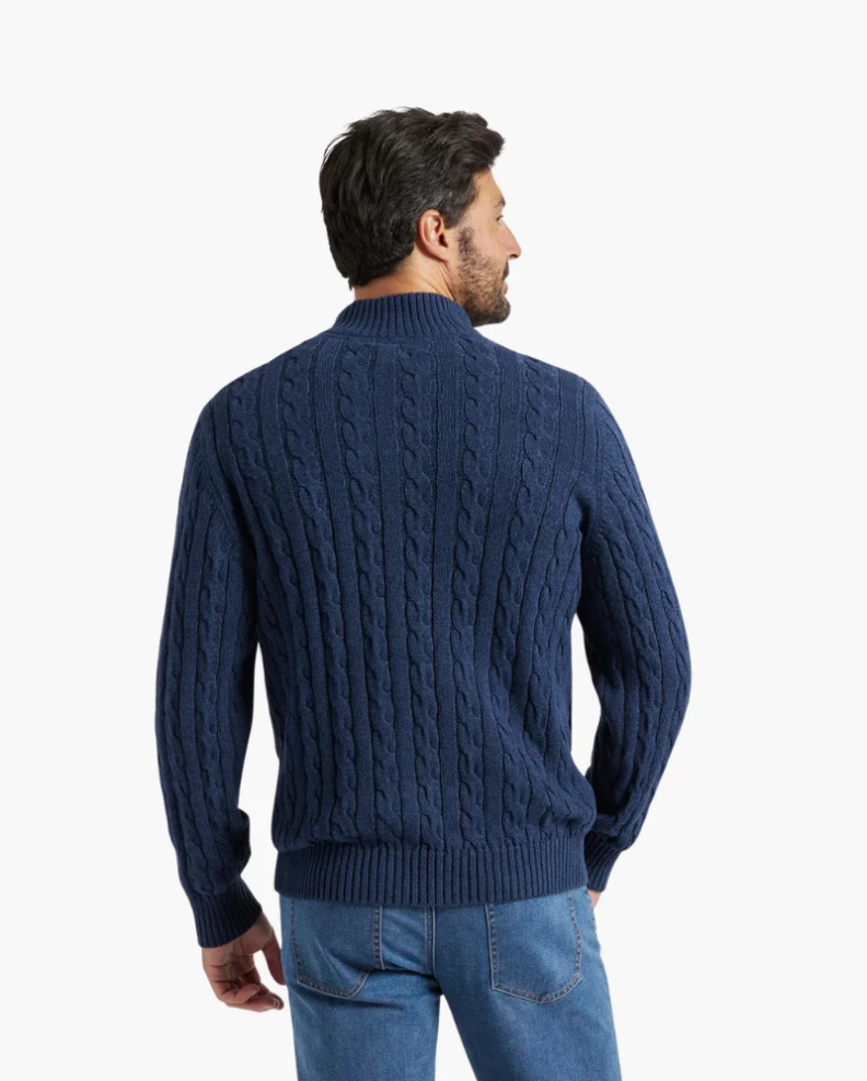Gestrickter Herrenpullover mit halbem Reißverschluss