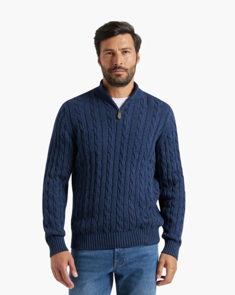 Gestrickter Herrenpullover mit halbem Reißverschluss
