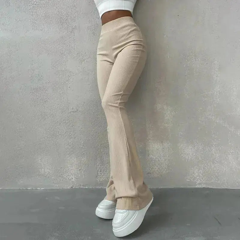 Hose mit weiten Beinen