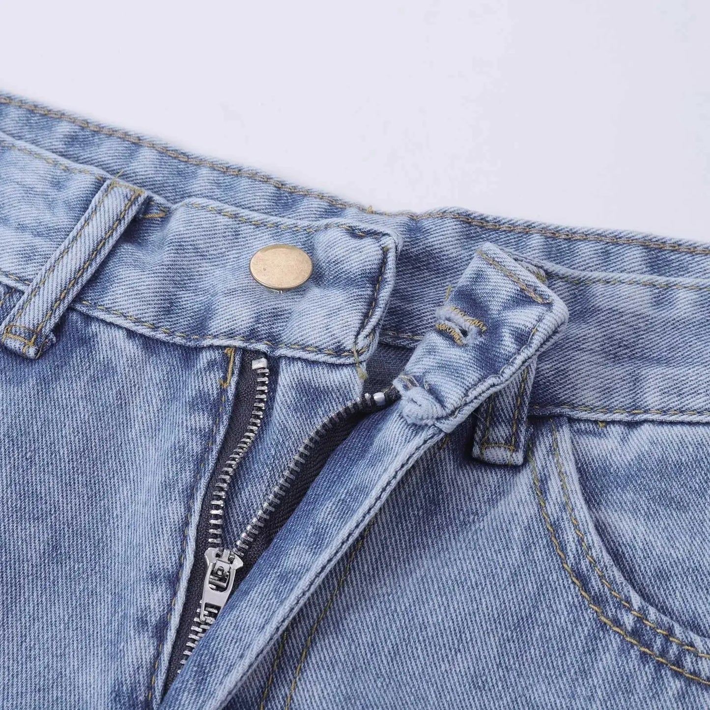 Jeans mit hohem Bund und weitem Schnitt