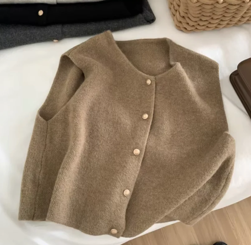 Ärmellose Damen-Strickjacke aus Materialmix