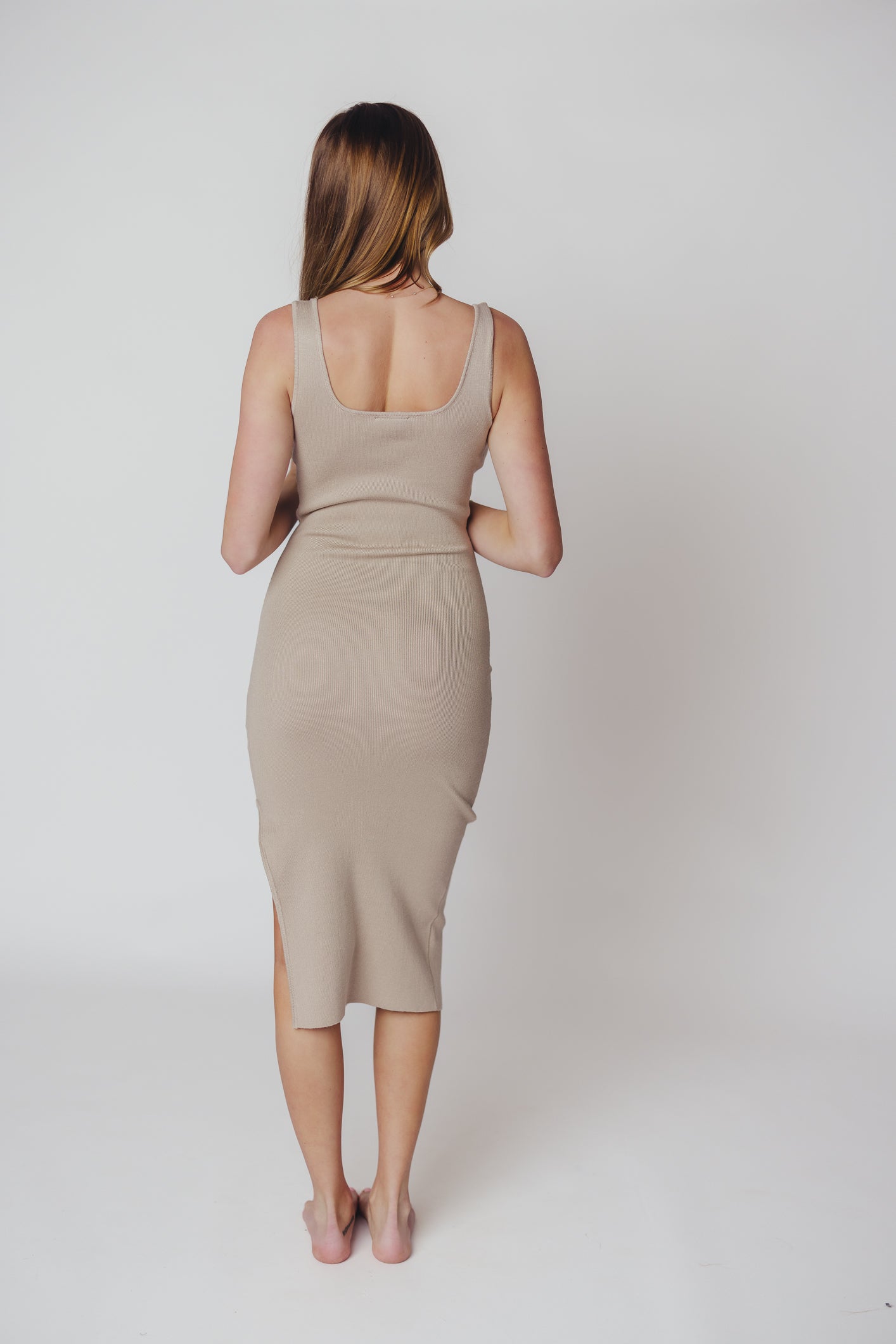 Strickkleid mit eckigem Ausschnitt