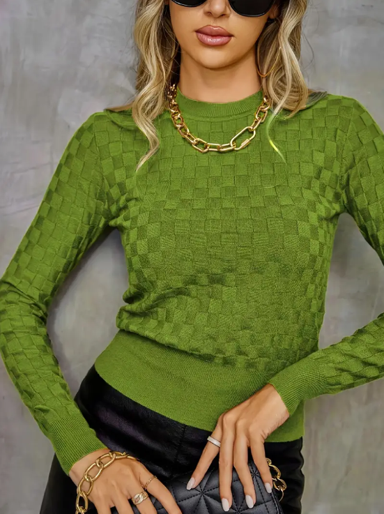 Strickpullover im Karomuster