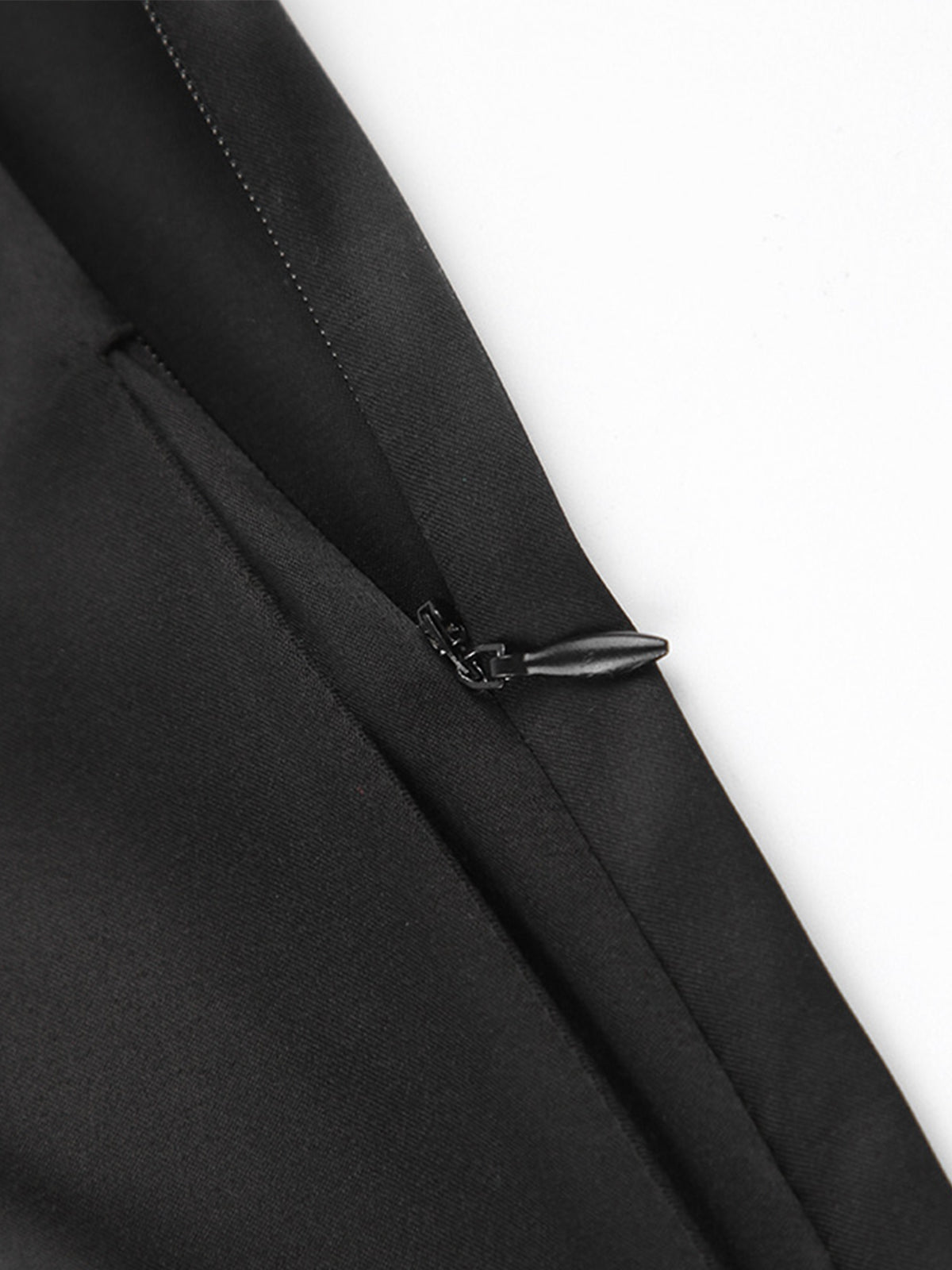 Weit geschnittene Satin-Hose im Oversized-Look