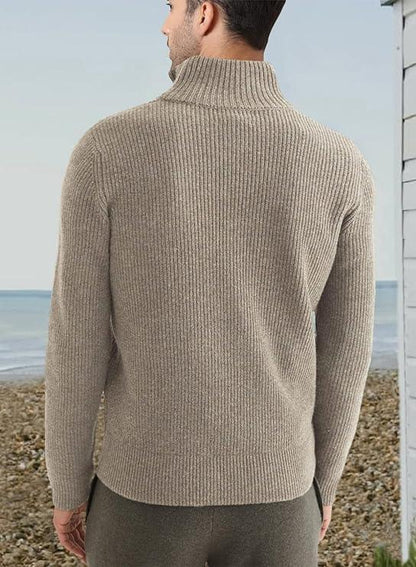 Herrenpullover mit Reißverschluss im stylischen Design