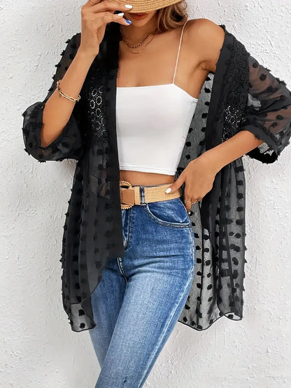 Damen-Langarmshirt mit Spitzeneinsatz aus Materialmix