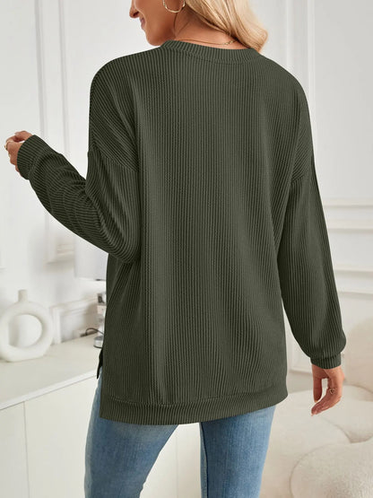 Geriffelter langarm Pullover mit Schlitz