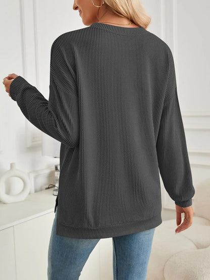 Geriffelter langarm Pullover mit Schlitz