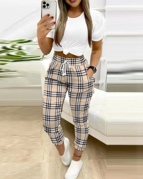 Karierte Hose mit Kordelzug