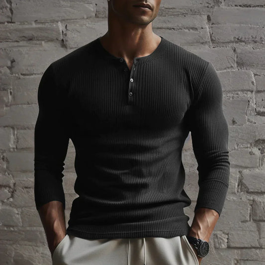Muskelbetonter Pullover Herren