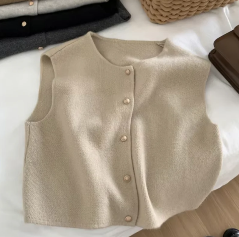 Ärmellose Damen-Strickjacke aus Materialmix