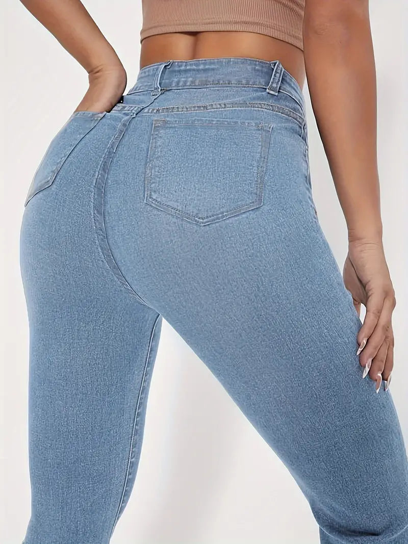 Stilvolle Schlagjeans für Damen