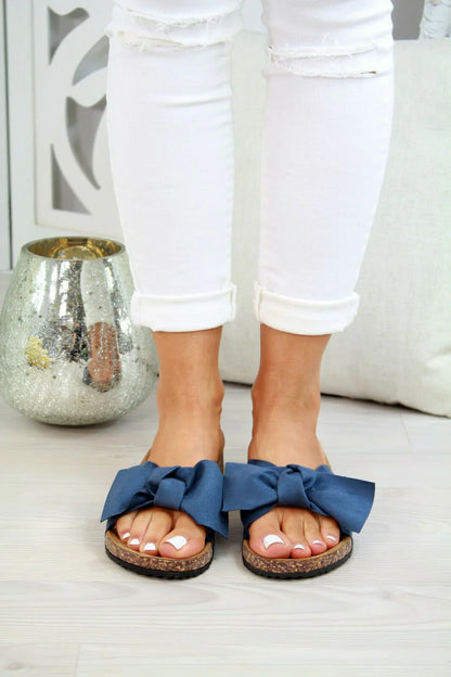 Stilvolle Stützende Sommersandalen