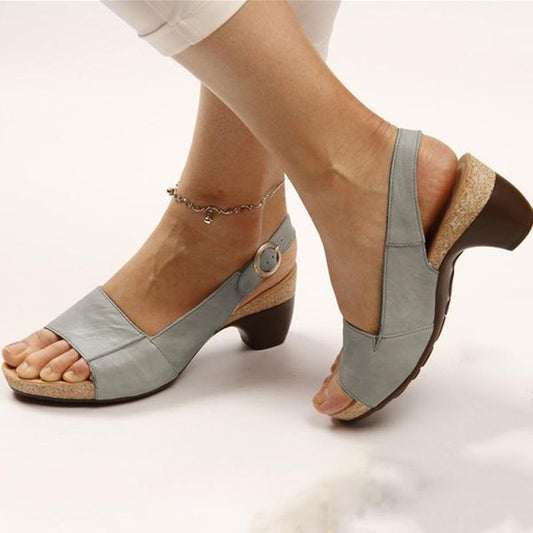 Stützende Sandalen