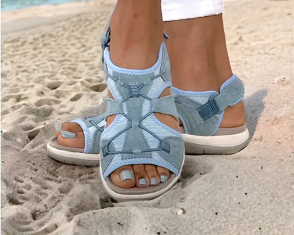 Stützende Sommersandalen