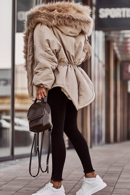 Stylischer Parka mit Fell