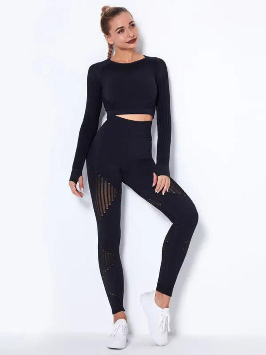 Nahtloses Yoga-Sportset mit eng gestreifter Langarmhose und schnelltrocknendem Material
